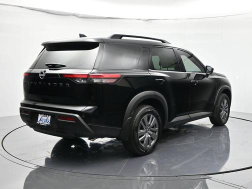 2025 Nissan Pathfinder SV FWD