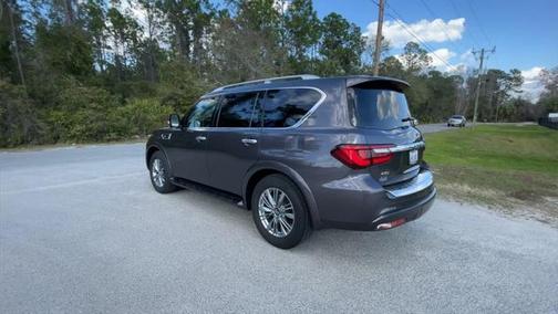 2022 INFINITI QX80 Luxe