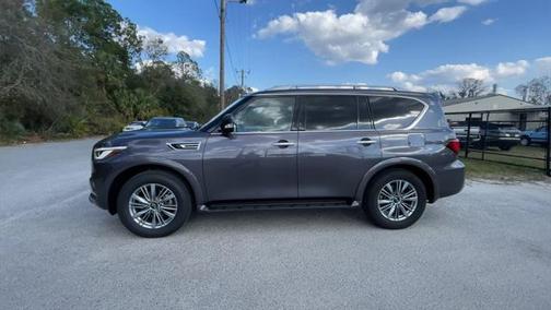 2022 INFINITI QX80 Luxe