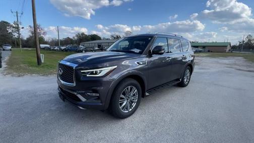 2022 INFINITI QX80 Luxe