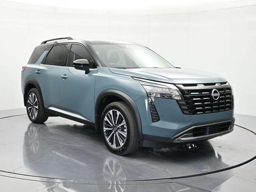 Baltic Teal/Super Black 2026 Nissan Pathfinder Platinum