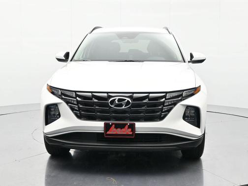 White Pearl 2024 Hyundai TUCSON SEL