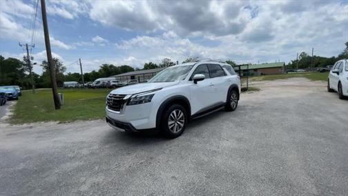 2025 Nissan Pathfinder SL FWD