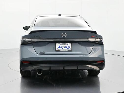 Atlantic Gray Metallic/Super Black 2026 Nissan Sentra SR