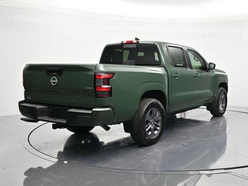 Tactical Green Metallic 2026 Nissan Frontier SV
