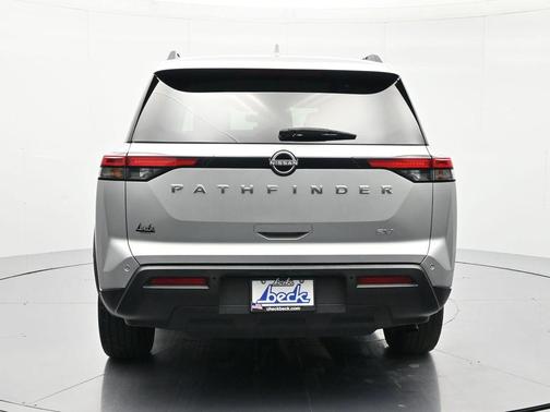 Brilliant Silver Metallic 2024 Nissan Pathfinder SV FWD