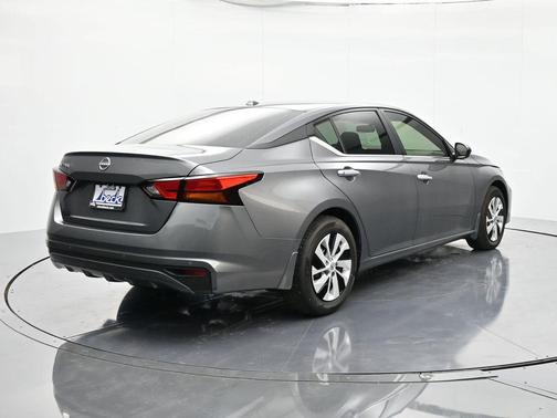 2025 Nissan Altima S FWD