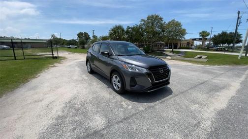 2025 Nissan Kicks S