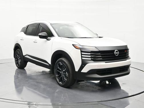 Aspen White Tricoat 2026 Nissan Kicks SR