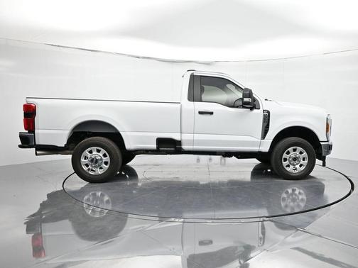 2024 Ford F-350 XLT