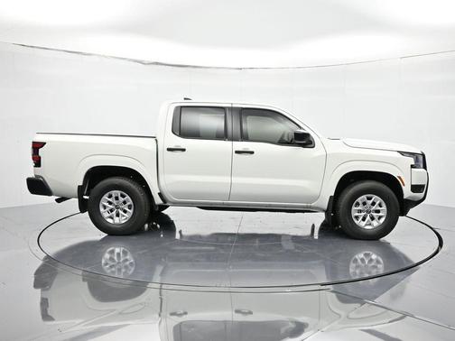 2025 Nissan Frontier S