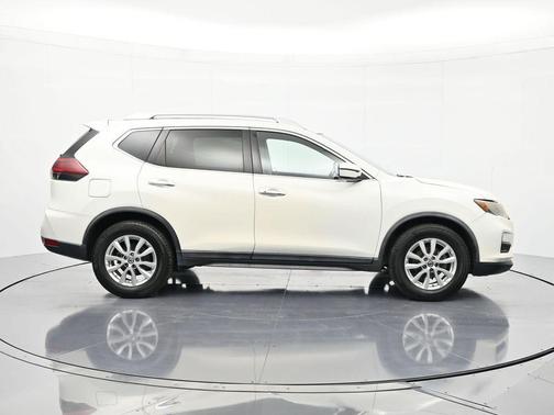 Glacier White 2019 Nissan Rogue SV