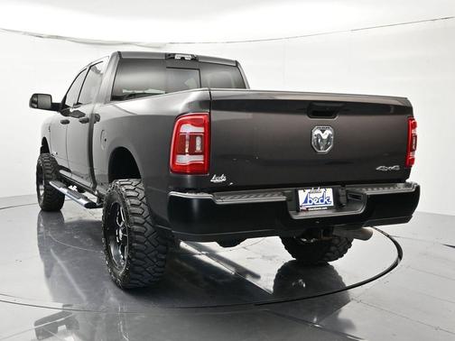 2021 RAM 2500 Tradesman Crew Cab 4x4 6'4' Box