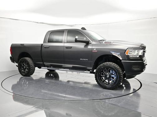 2021 RAM 2500 Tradesman Crew Cab 4x4 6'4' Box