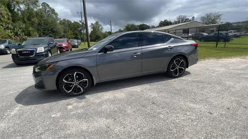 2025 Nissan Altima SR FWD