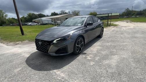 2025 Nissan Altima SR FWD