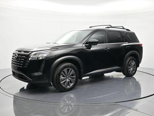 Super Black 2026 Nissan Pathfinder SV