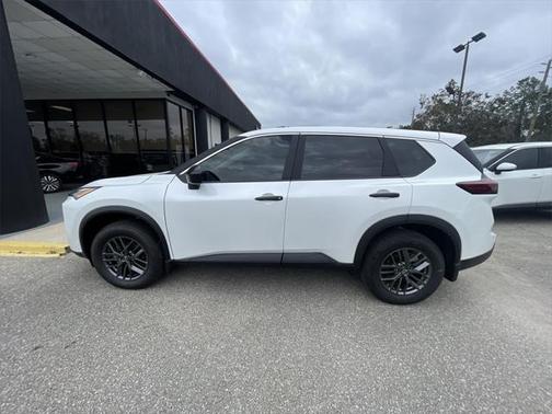 2025 Nissan Rogue S
