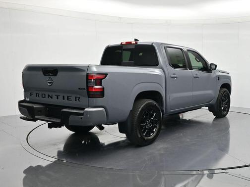 Boulder Gray Pearl 2026 Nissan Frontier SV