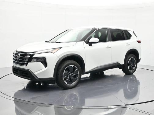 White Pearl 2024 Nissan Rogue SV