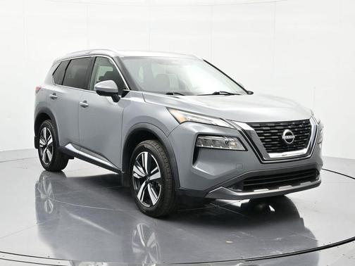 2022 Nissan Rogue SL