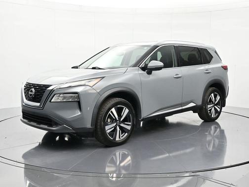 2022 Nissan Rogue SL