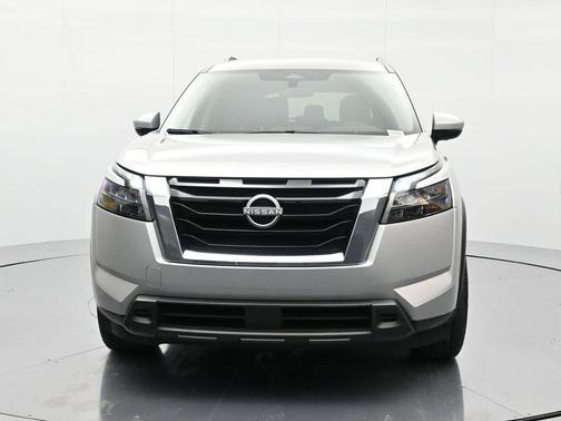 2024 Nissan Pathfinder SV FWD