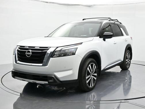 2025 Nissan Pathfinder Platinum FWD