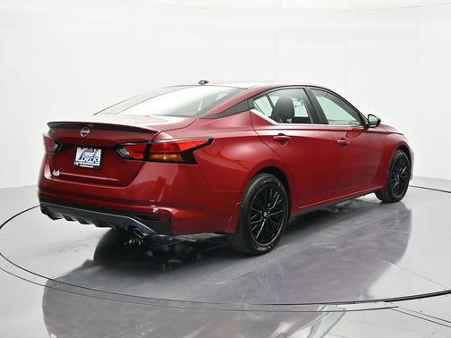 Scarlet Ember Tintcoat 2026 Nissan Altima 2.5 SV