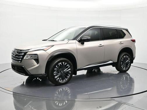 Champagne Silver Metallic/Super Black 2026 Nissan Rogue Platinum