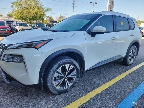Pearl White 2023 Nissan Rogue SV