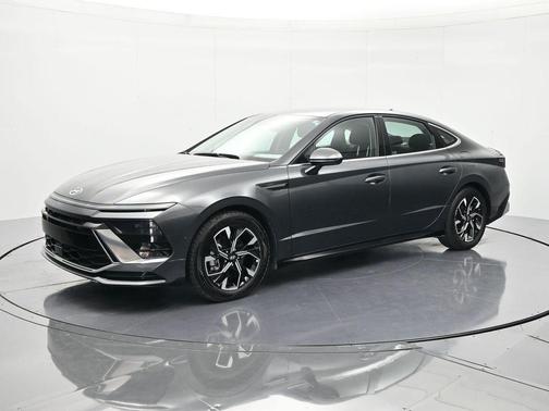 Gray 2025 Hyundai SONATA SEL