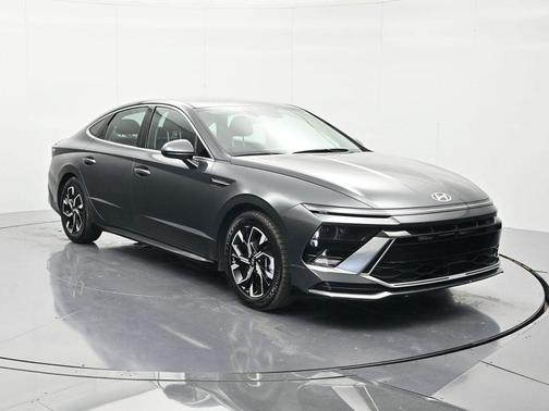 Gray 2025 Hyundai SONATA SEL
