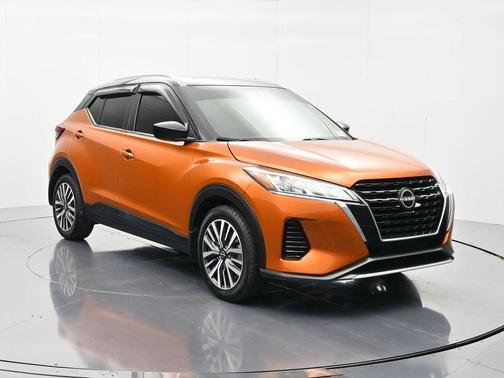 Orange Metallic 2022 Nissan Kicks SV