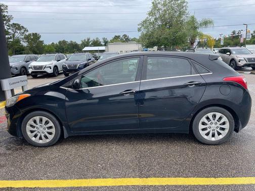 Black Noir Pearl 2016 Hyundai Elantra GT Base
