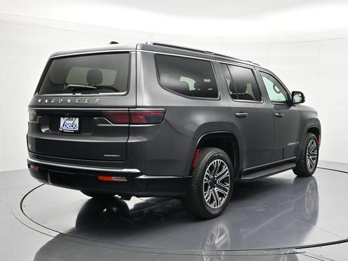 Baltic Gray Metallic Clearcoat 2024 Jeep Wagoneer Series II 4x2