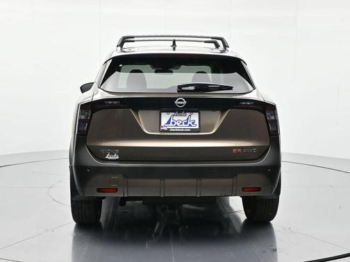 Canyon Bronze Metallic 2026 Nissan Kicks SR