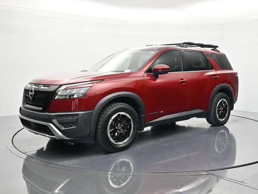 Scarlet 2023 Nissan Pathfinder Rock Creek 4WD