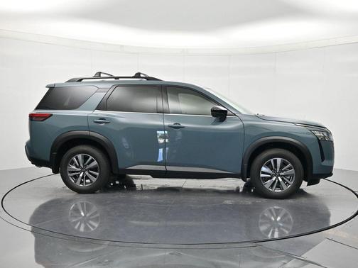 Baltic Teal 2026 Nissan Pathfinder SL