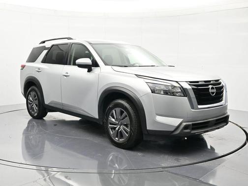 2024 Nissan Pathfinder SV FWD