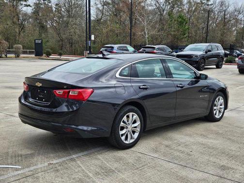 Dark Ash Metallic 2023 Chevrolet Malibu FWD 1LT