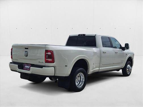 2024 RAM 3500 Limited Crew Cab 4x4 8' Box