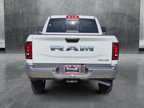 2025 RAM 2500 Tradesman Crew Cab 4x4 6'4' Box