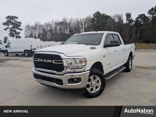 2022 RAM 2500 Big Horn Crew Cab 4x4 6'4' Box