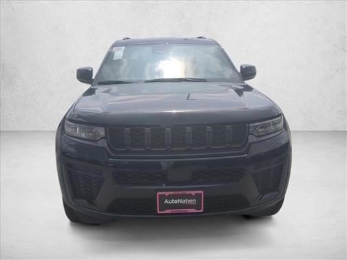 Diamond Black Crystal Pearlcoat 2026 Jeep Grand Cherokee L Altitude