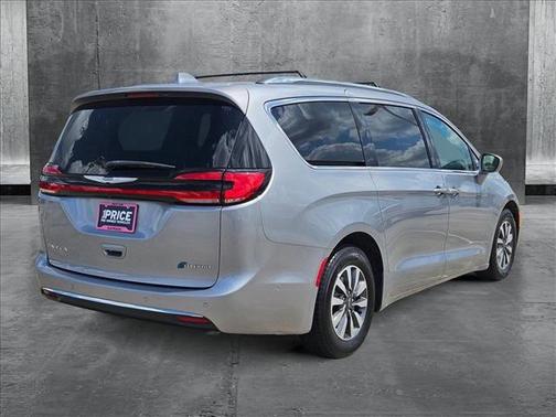 2021 Chrysler Pacifica Hybrid Touring L