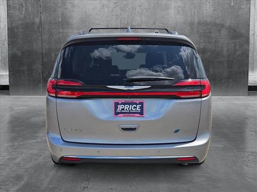 2021 Chrysler Pacifica Hybrid Touring L