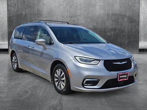 2021 Chrysler Pacifica Hybrid Touring L