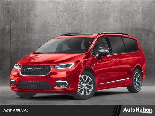 2025 Chrysler Pacifica L