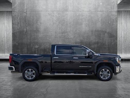 2025 GMC Sierra 2500 SLT